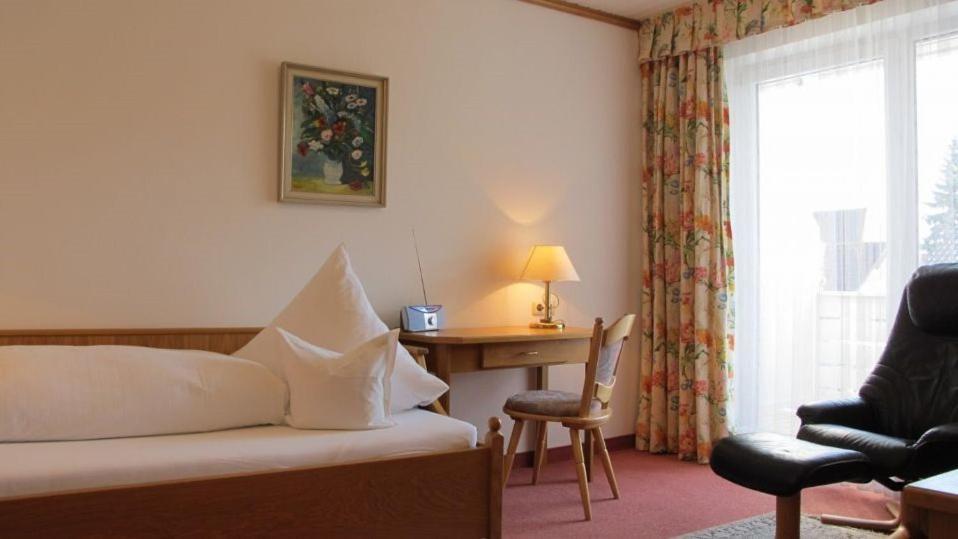 Hotel Germania Бад-Верисхофен Номер фото