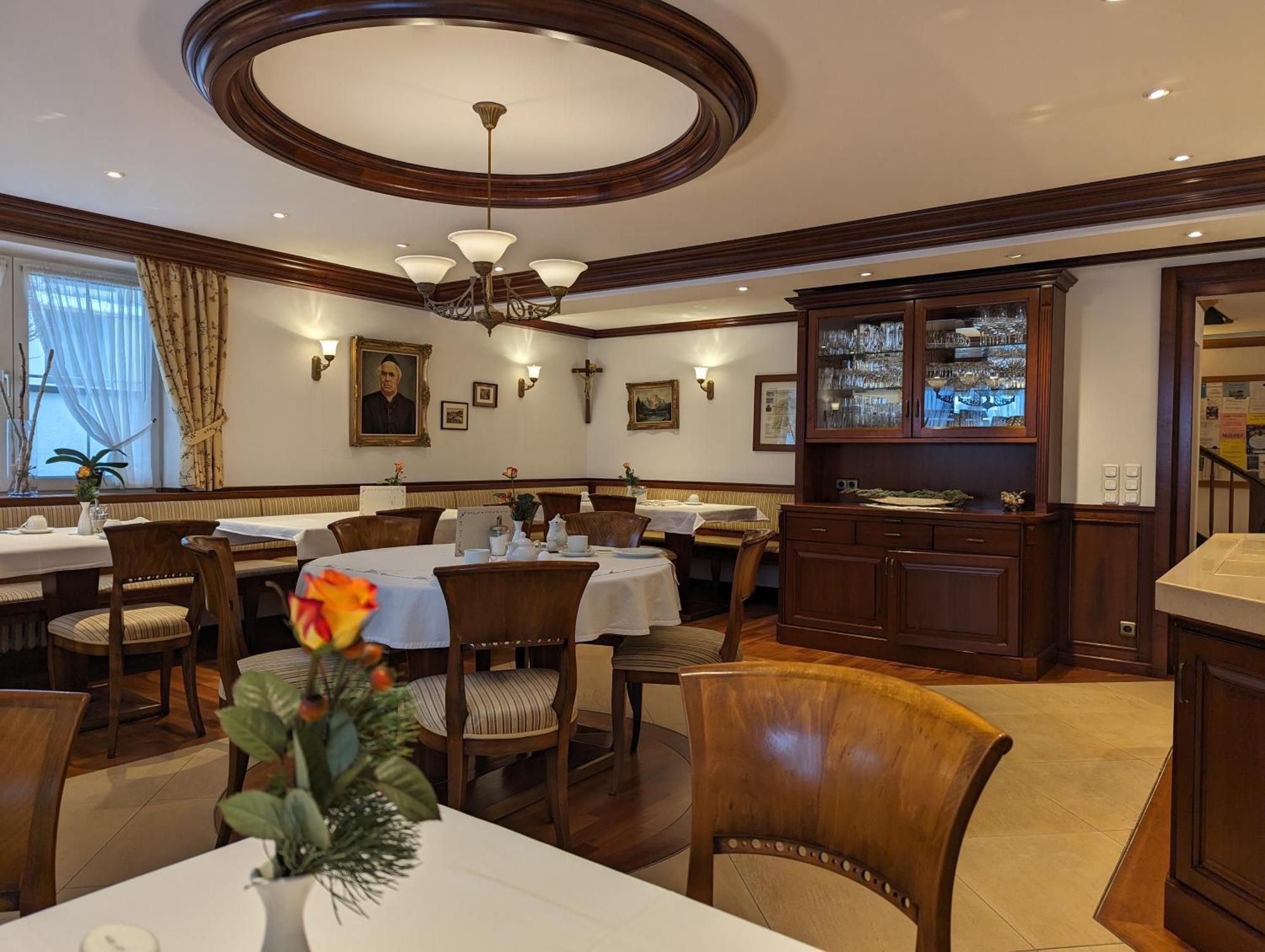 Hotel Germania Бад-Верисхофен Экстерьер фото